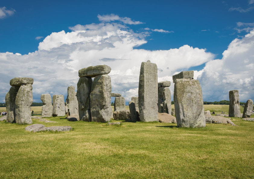 day trips from London with kids_Stonehenge_Tapsy Blog