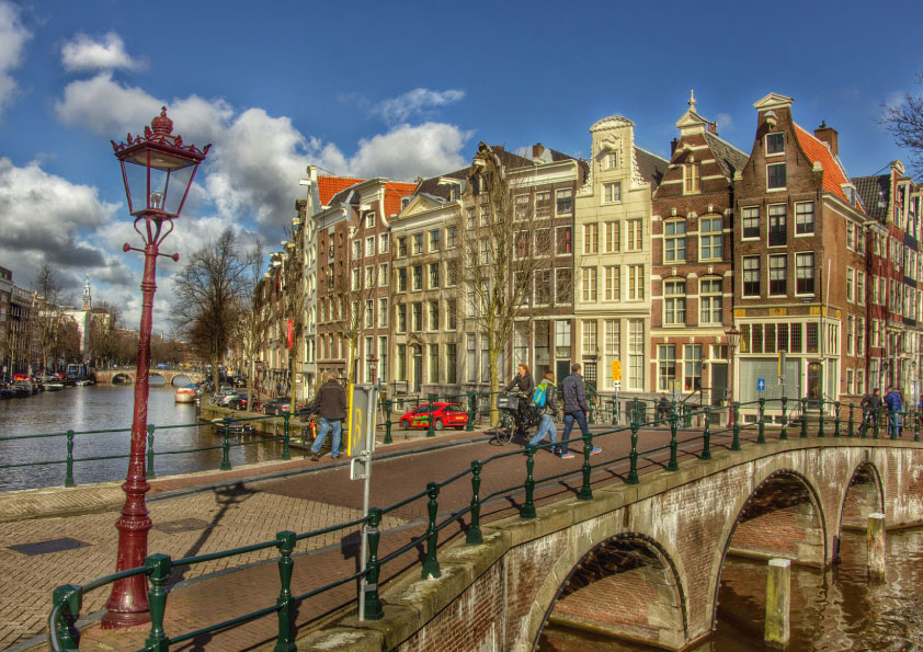 happiest country in the world_Netherlands_Amsterdam_Tapsy Blog